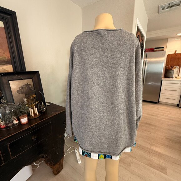 Quince Oversized BatWing Sleeved Mongolian Cashmere Sweater - Picture 4 of 4